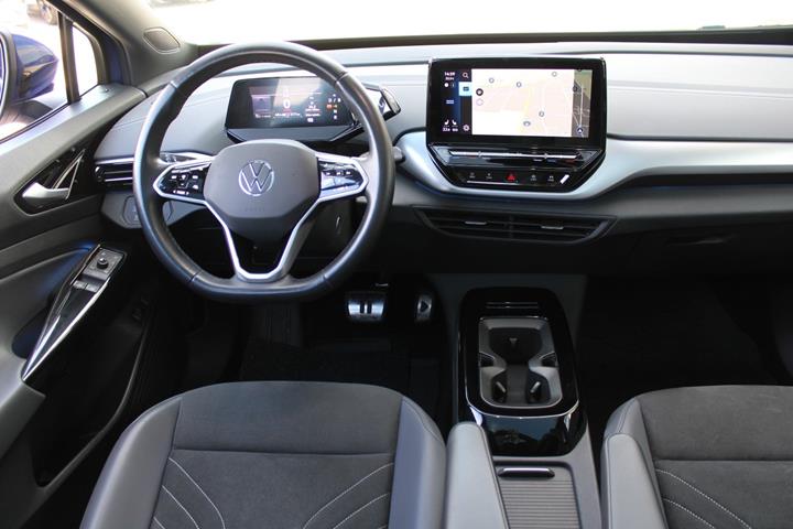 Blå VW ID.4 fra 2023