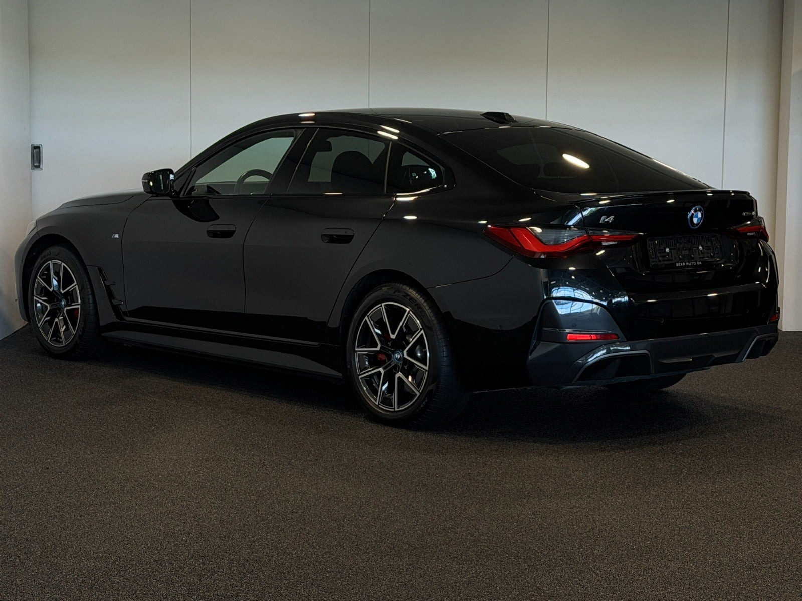 Sort BMW i4 fra 2023