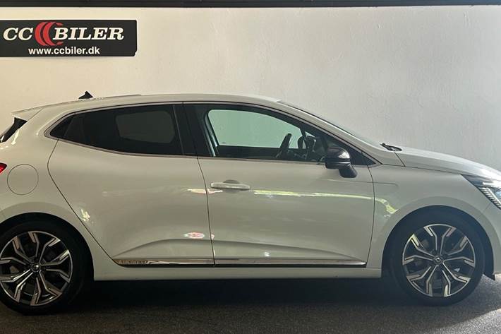 Hvid Renault Clio V fra 2021