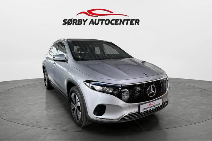 Sølv Mercedes EQA250+ fra 2025
