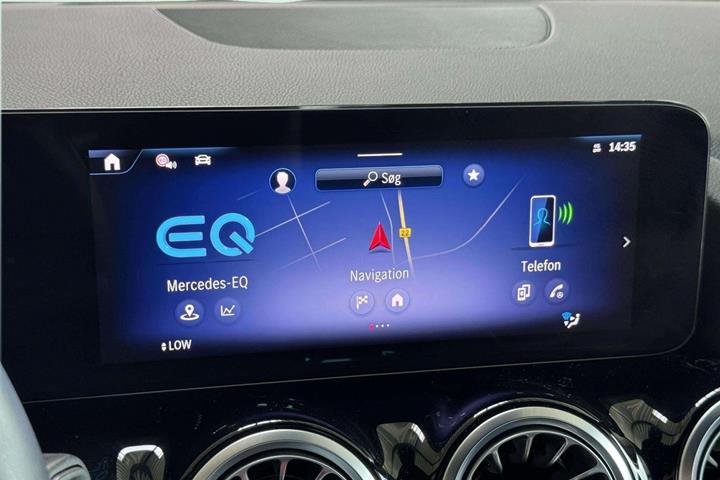 Sølv Mercedes EQA250+ fra 2025