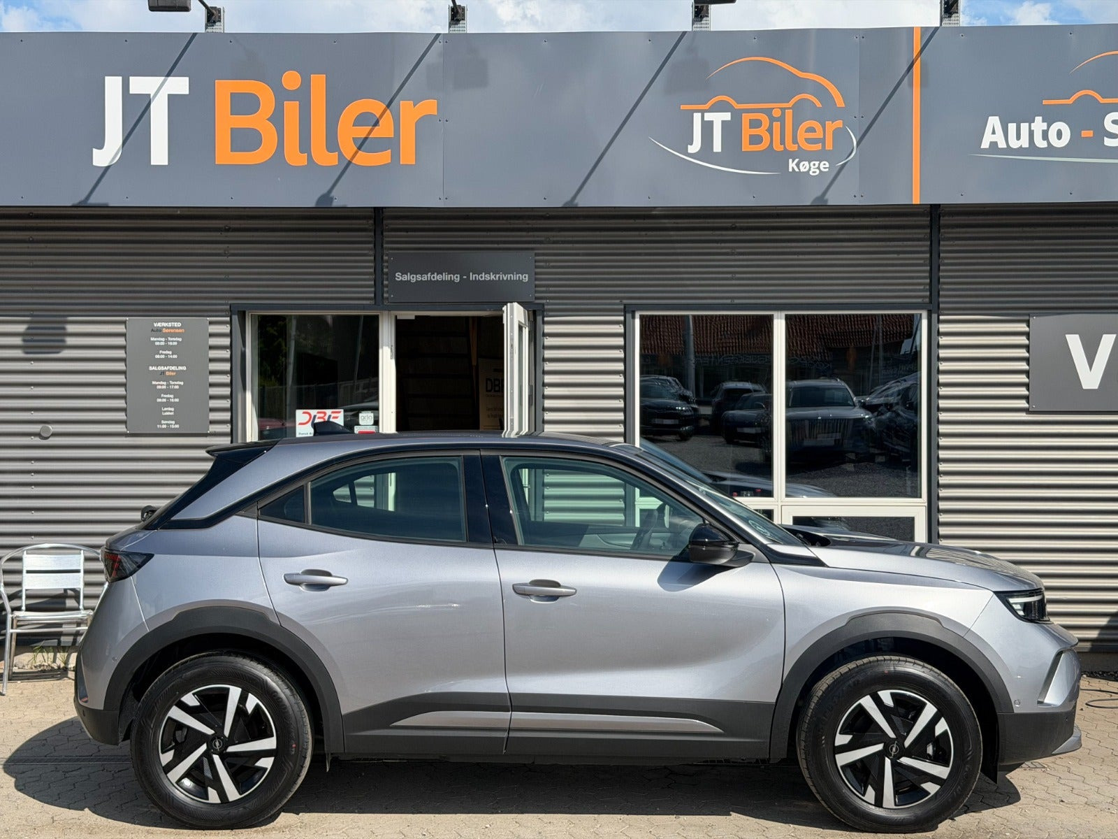 Sølv Opel Mokka-e fra 2025