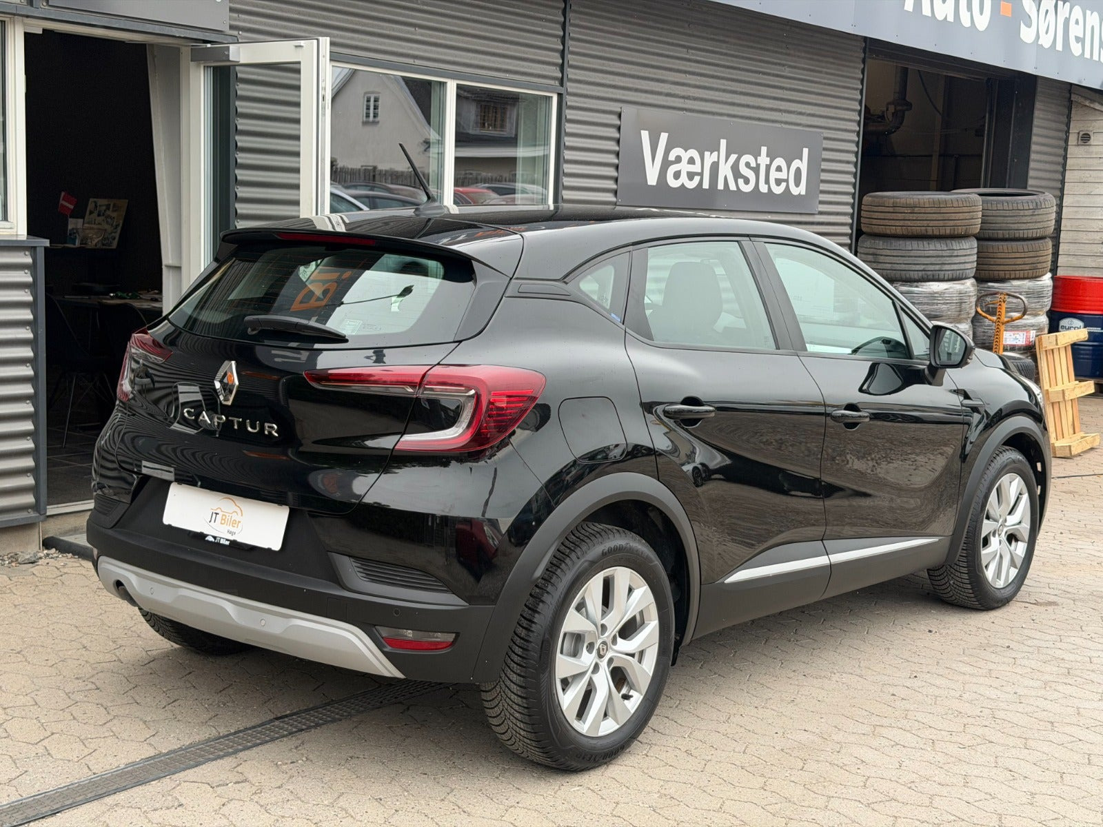 Sort Renault Captur fra 2020