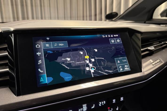 Grå Audi Q4 e-tron fra 2022