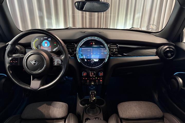 Sort Mini Cooper SE fra 2021
