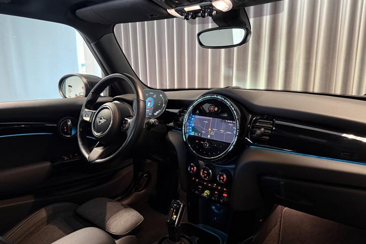 Sort Mini Cooper SE fra 2021
