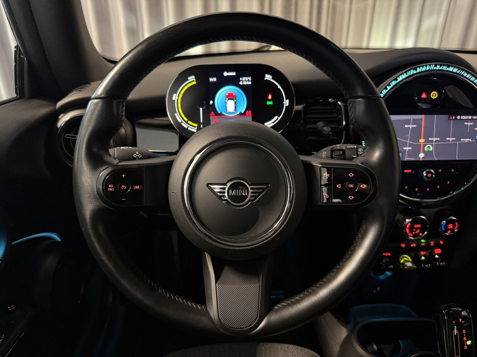 Sort Mini Cooper SE fra 2021