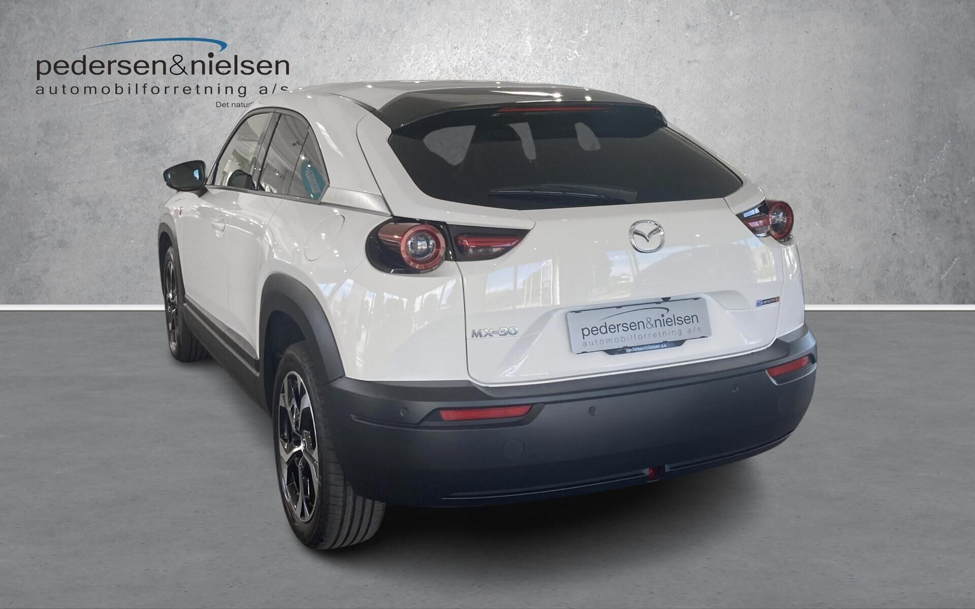 Hvid Mazda MX-30 fra 2025