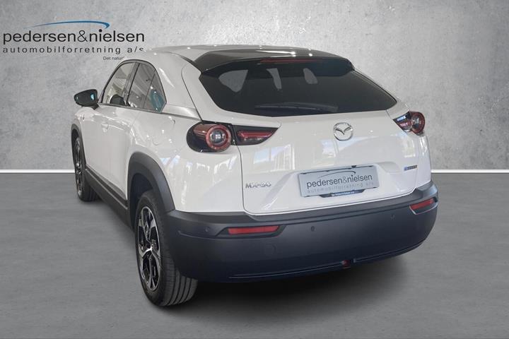 Hvid Mazda MX-30 fra 2025
