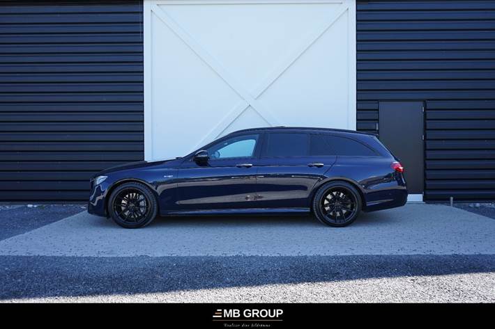 Blå Mercedes E43 fra 2017