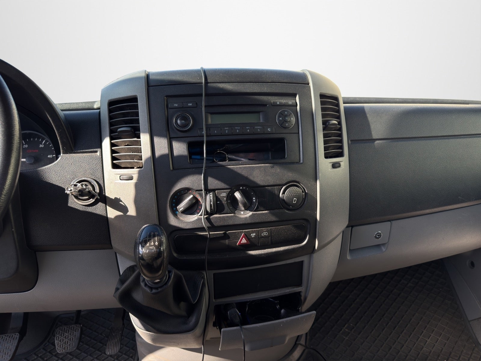 undefined Mercedes Sprinter 313 fra 2012 set indefra