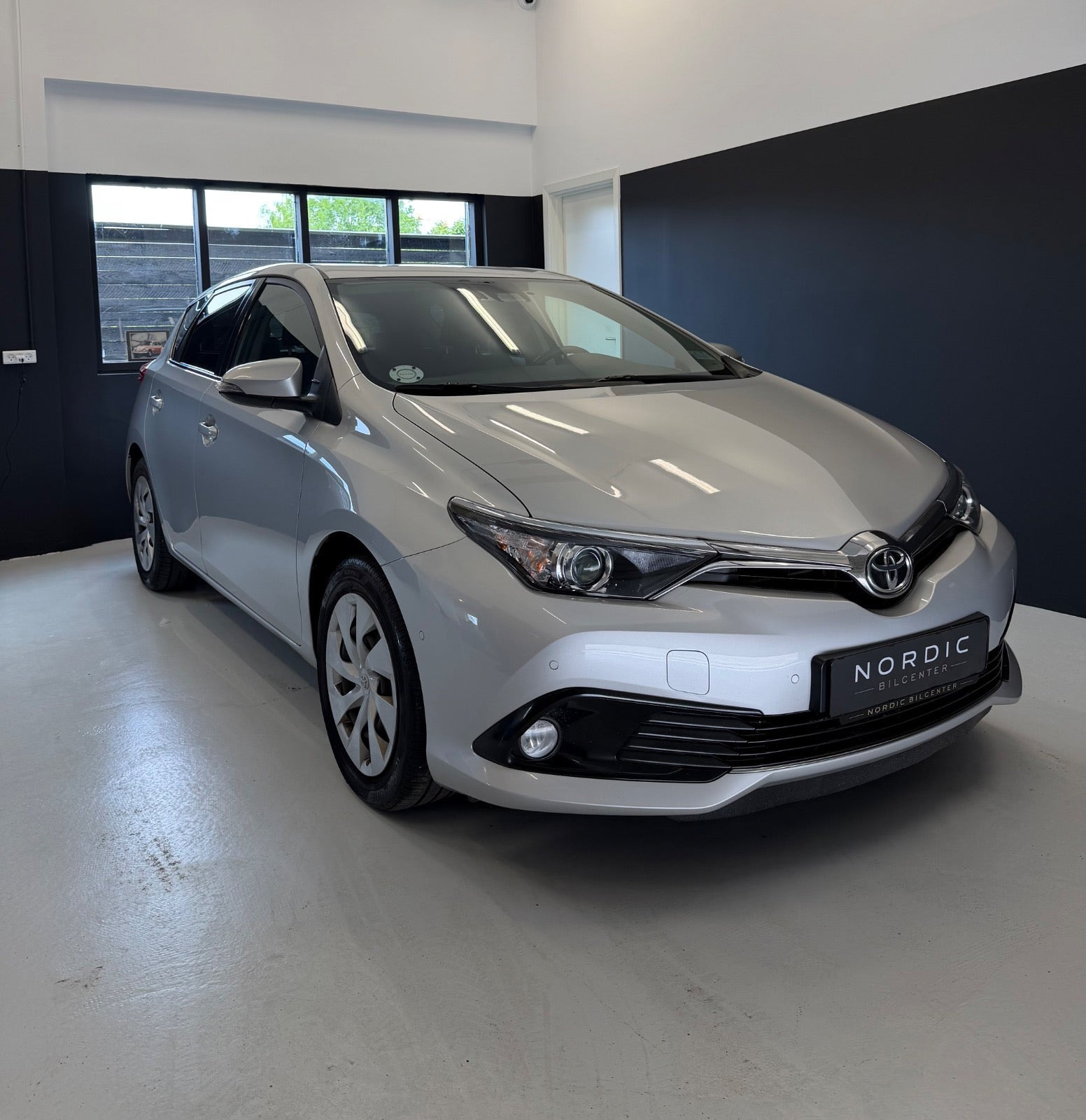 undefined Toyota Auris fra 2016