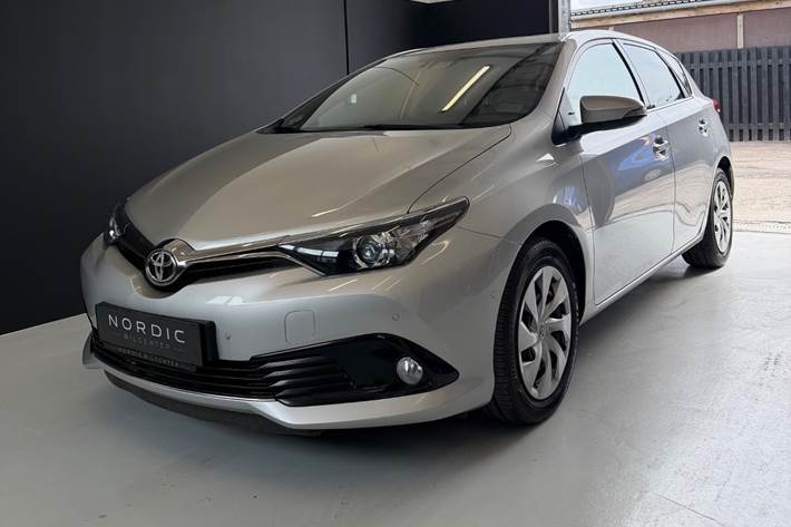 undefined Toyota Auris fra 2016