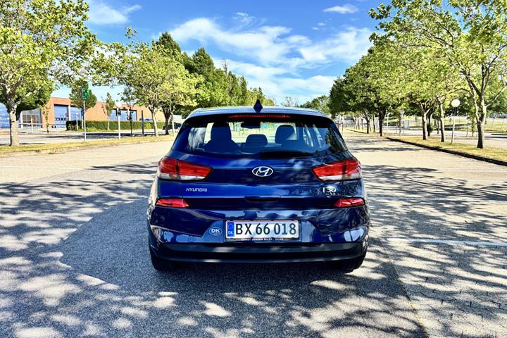 Blå Hyundai i30 fra 2018