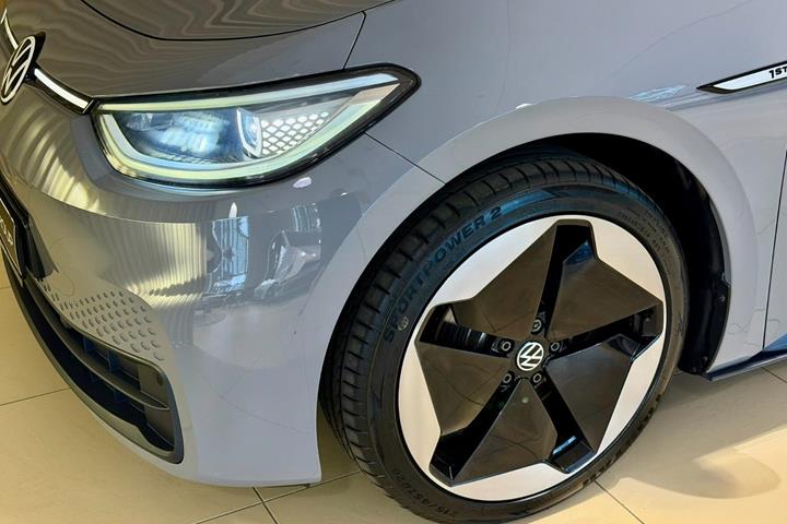 Grå VW ID.3 fra 2021