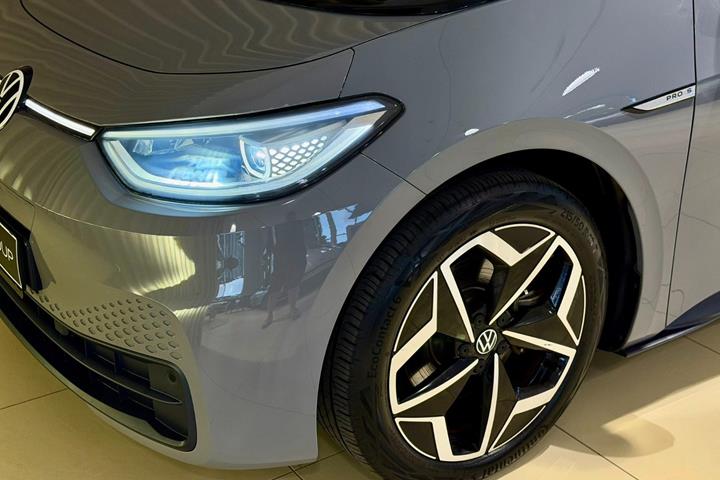 Grå VW ID.3 fra 2022