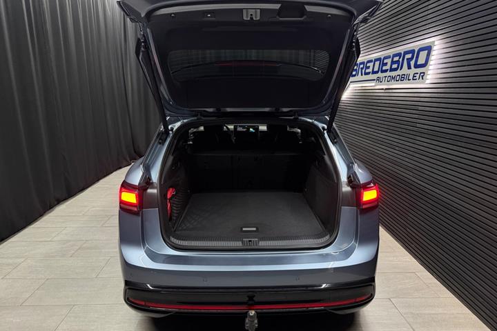 Blå VW ID.7 fra 2025