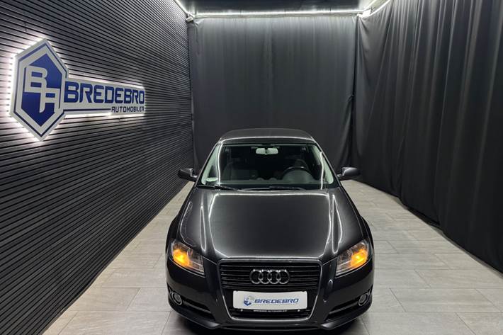 Grå Audi A3 fra 2011
