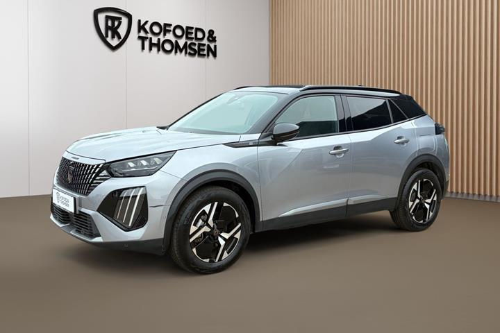 Sølv Peugeot e-2008 fra 2025 set udefra