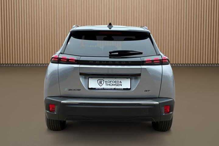 Sølv Peugeot e-2008 fra 2025