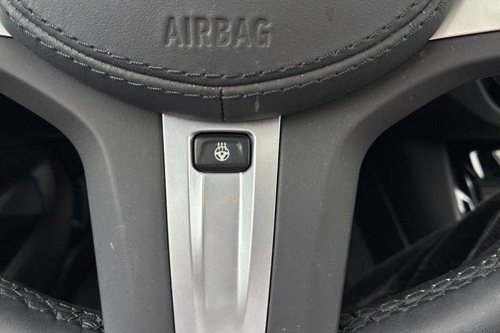 Sort BMW iX3 fra 2024