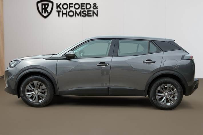 Grå Peugeot 2008 fra 2021