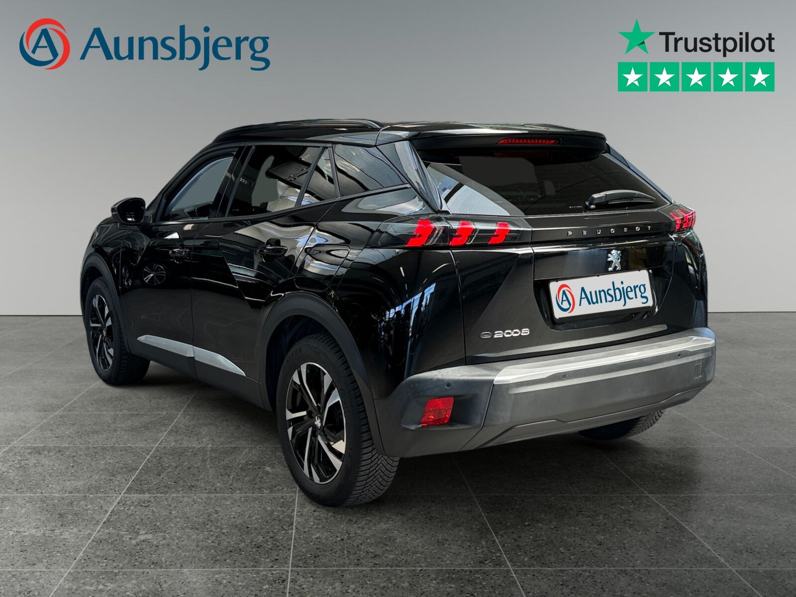Sort Peugeot e-2008 fra 2021