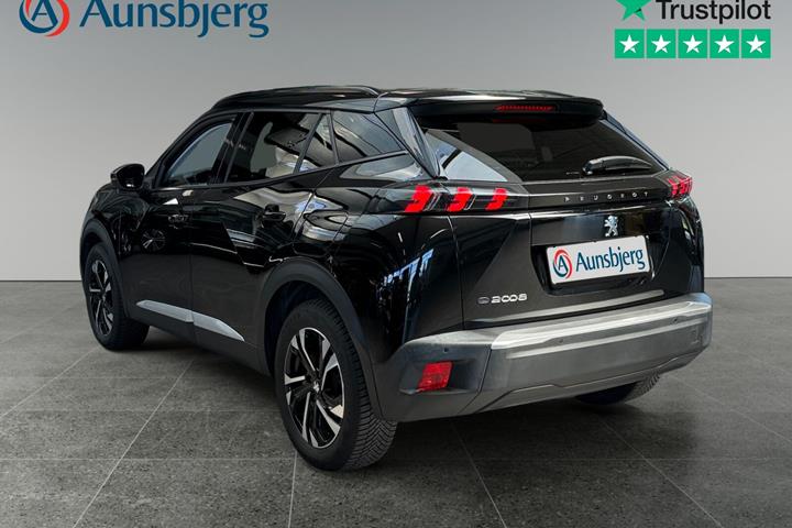 Sort Peugeot e-2008 fra 2021