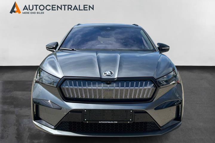 Grå Skoda Enyaq fra 2024