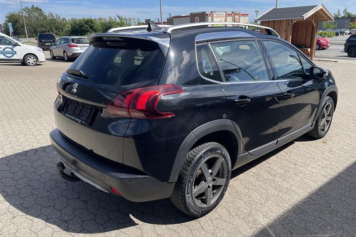 Sort Peugeot 2008 fra 2019