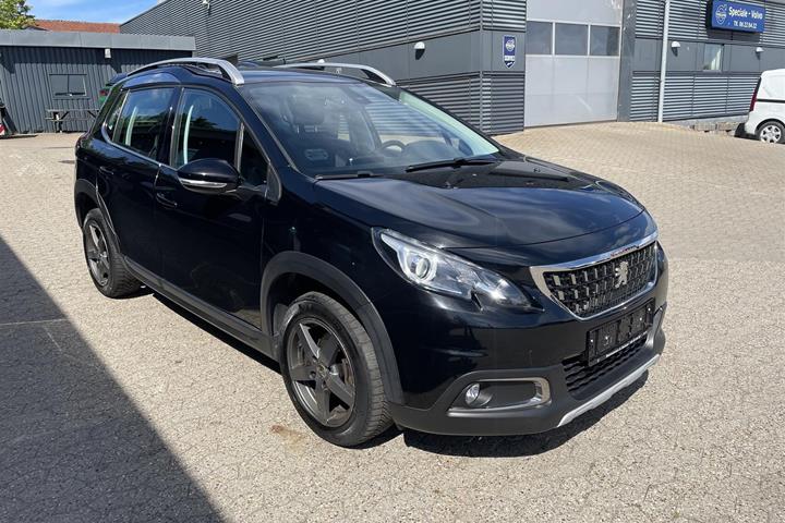 Sort Peugeot 2008 fra 2019
