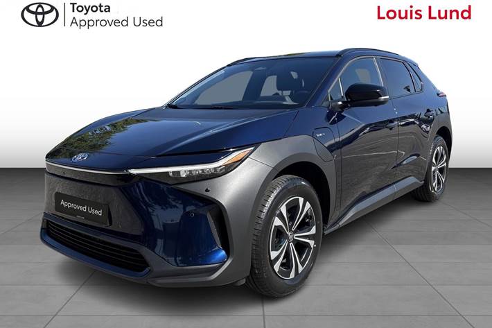 Blå Toyota BZ4X fra 2024