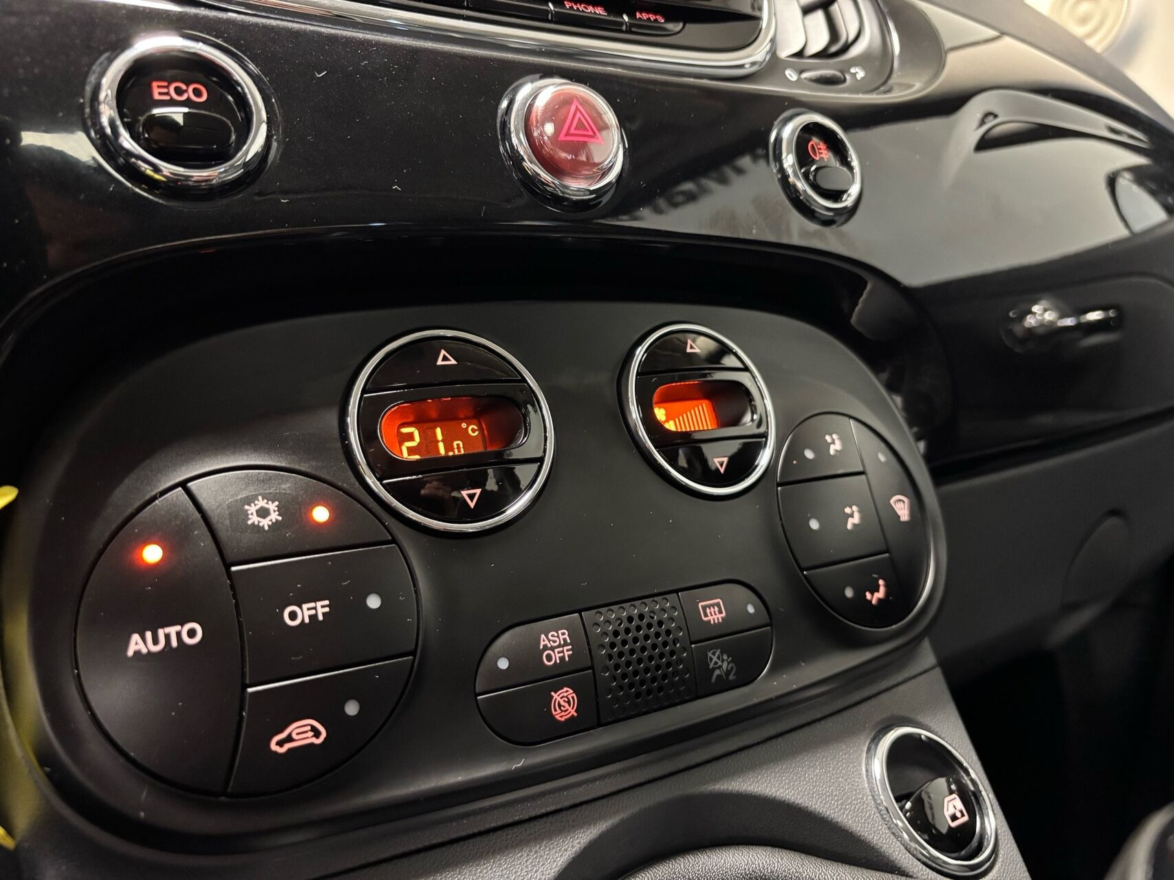 Sort Fiat 500 fra 2017
