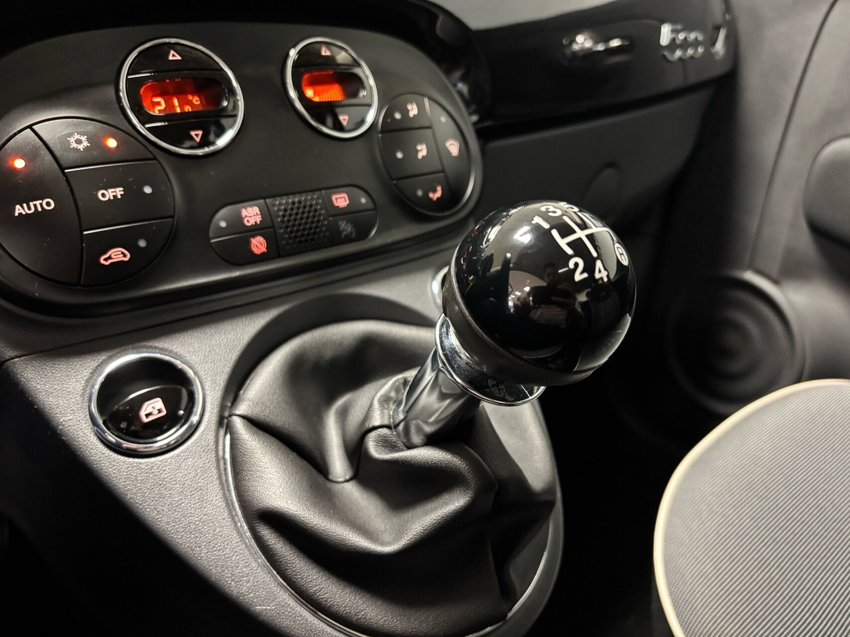 Sort Fiat 500 fra 2017