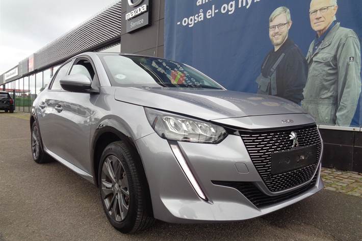 Grå Peugeot e-208 fra 2022
