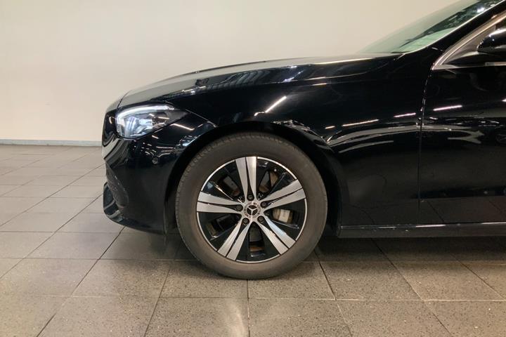 Sort Mercedes C300 e fra 2022