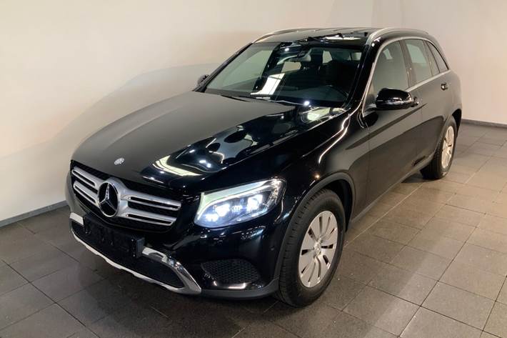 Sort Mercedes GLC220 d fra 2016 set udefra