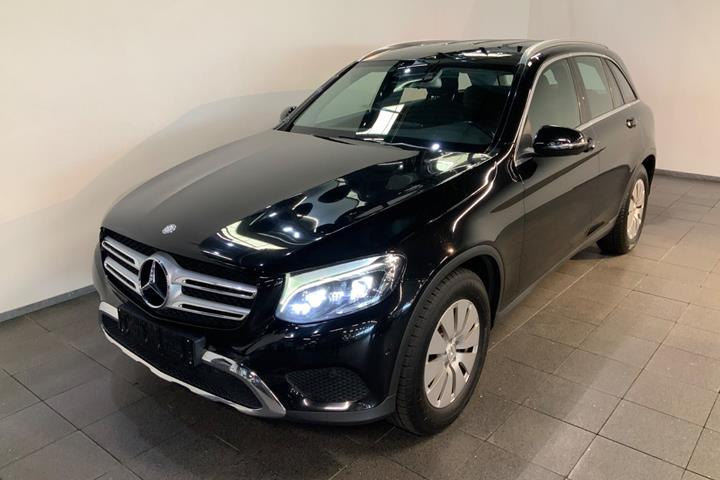 Sort Mercedes GLC220 d fra 2016 set udefra