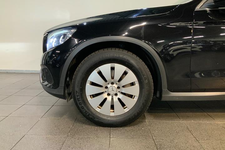 Sort Mercedes GLC220 d fra 2016