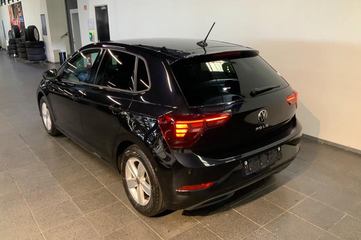 Sort VW Polo fra 2022
