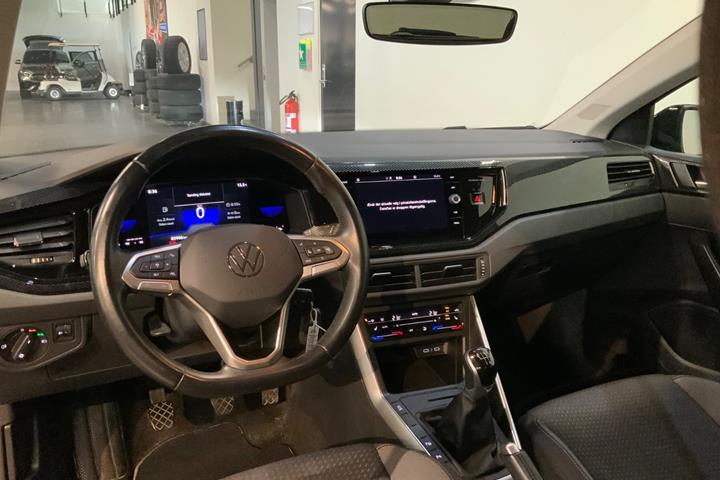 Sort VW Polo fra 2022