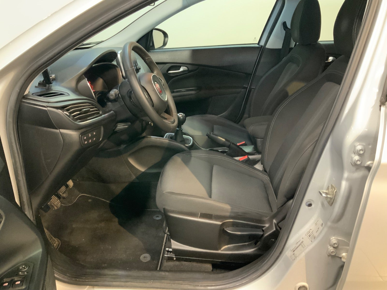 Sølv Fiat Tipo fra 2018