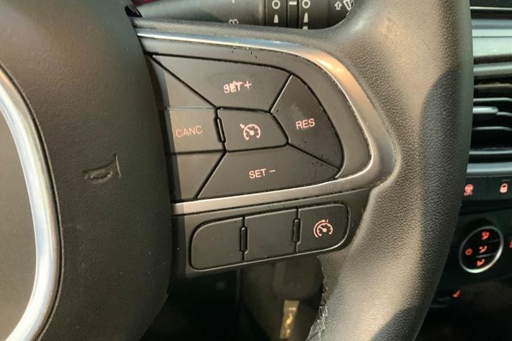 Sølv Fiat Tipo fra 2018