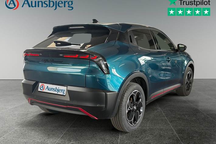 Grøn Alfa Romeo Junior fra 2024