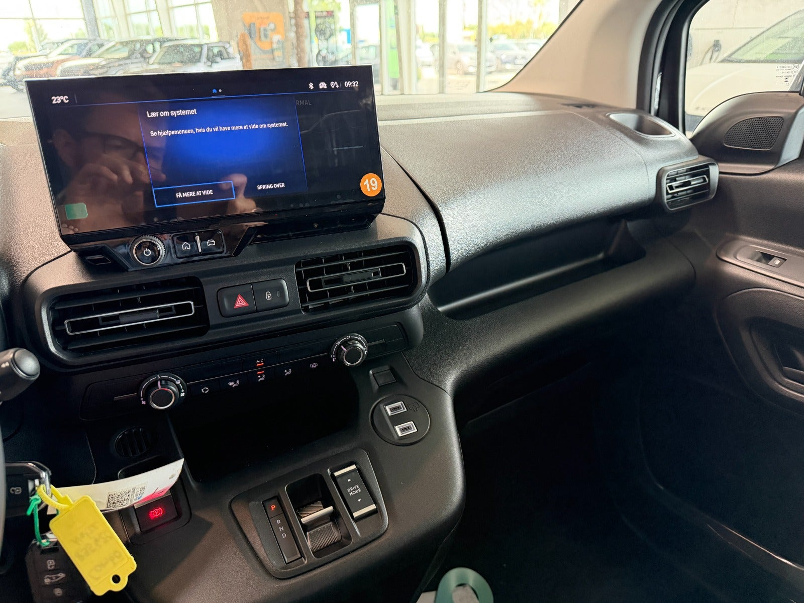 undefined Opel Combo-e fra 2025