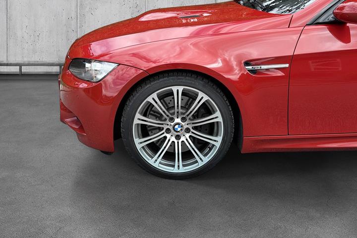 Rød BMW M3 fra 2008