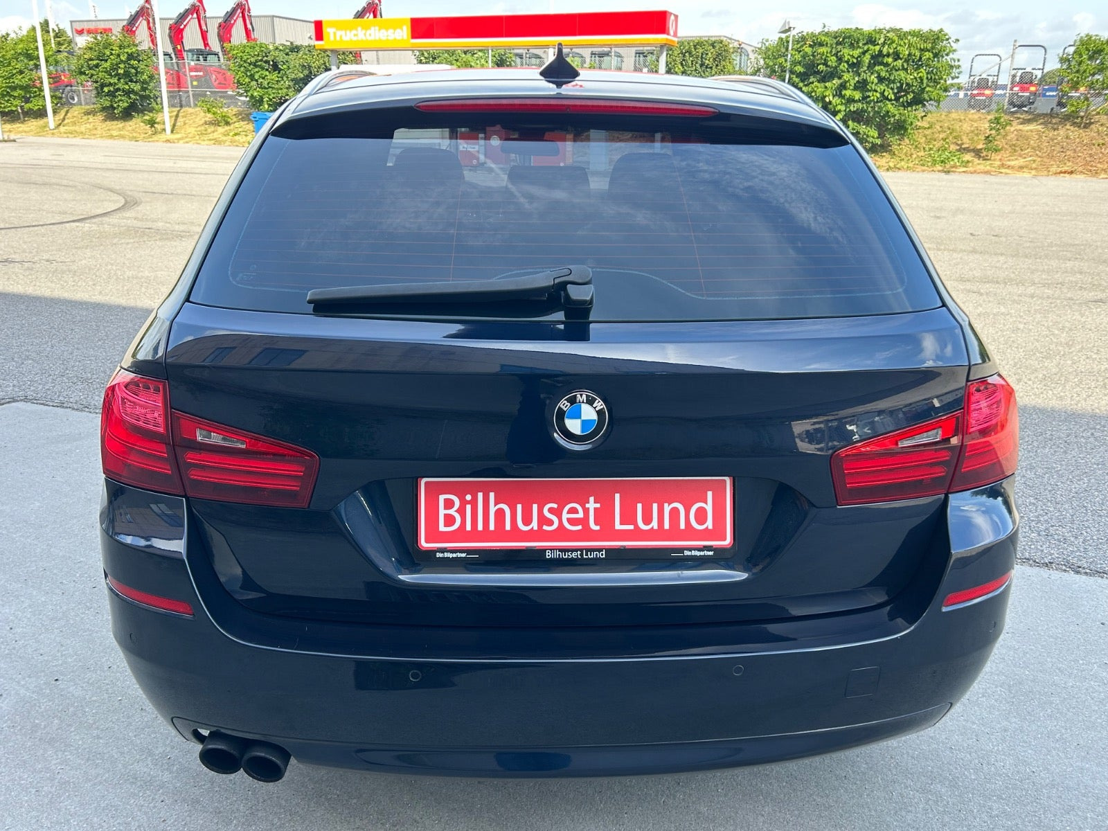 Blå BMW 520d fra 2015