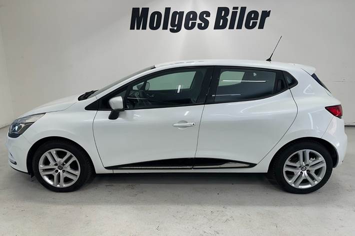 Hvid Renault Clio IV fra 2017