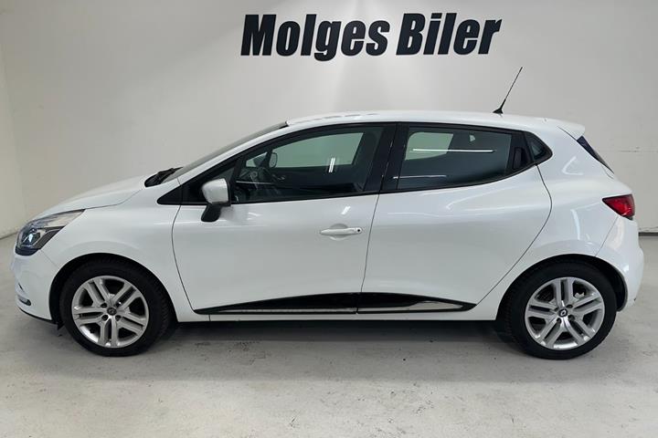 Hvid Renault Clio IV fra 2017