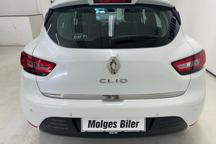 Hvid Renault Clio IV fra 2017